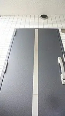 台東区根岸２丁目の賃貸マンションの玄関