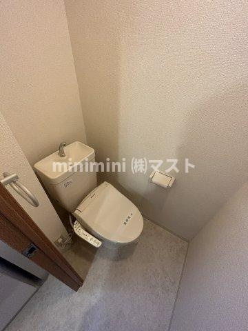 大阪市福島区吉野２丁目の賃貸マンションのトイレ