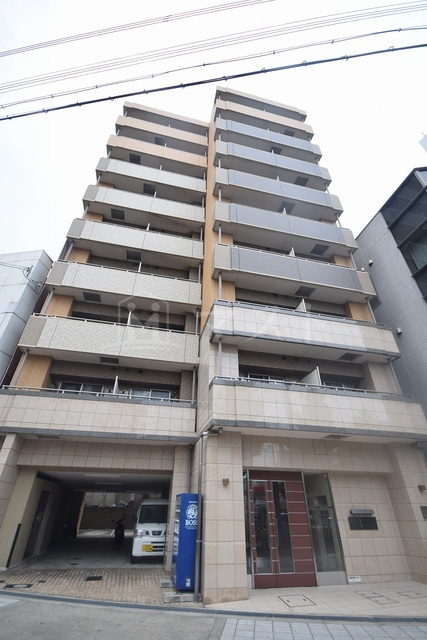 大阪市港区磯路３丁目の賃貸マンションの外観