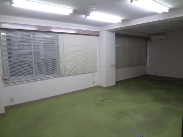 岡田ビル