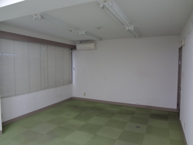 岡田ビル