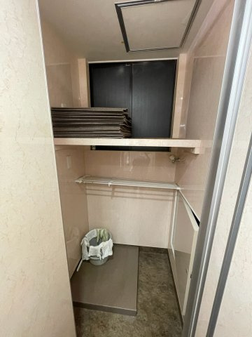 西大手前ビルの収納