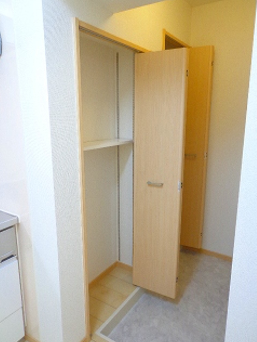 板橋区大谷口上町の賃貸マンションの玄関