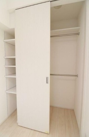荒川区西日暮里２丁目の賃貸マンションの収納