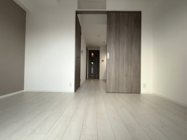 【寝室】ワールドアイ大阪West Gate 