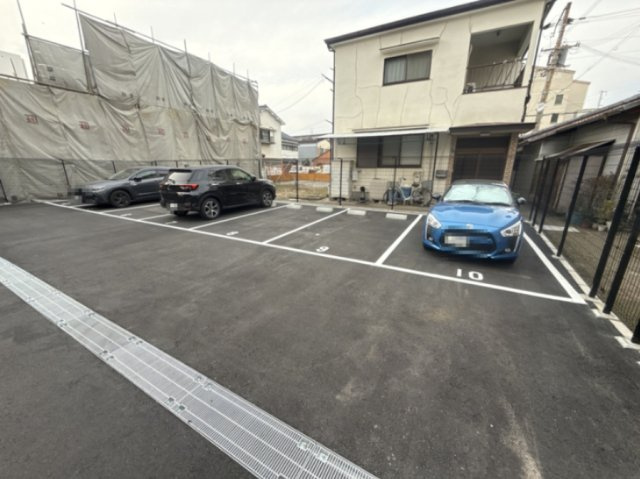 【駐車場】ワールドアイ大阪West Gate 