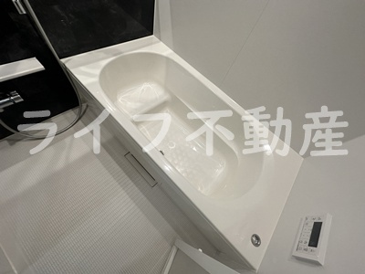 アット横小路の浴室