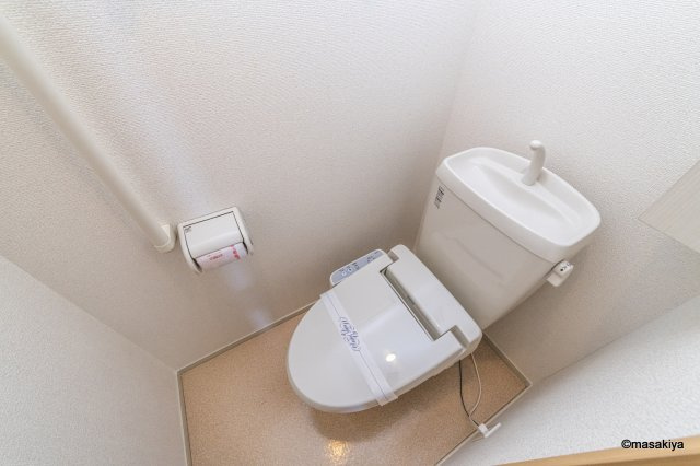 プティヴィルのトイレ|トイレ　ウォシュレット付