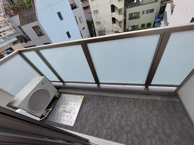 ショウケンレジデンス横浜伊勢佐木町のバルコニー