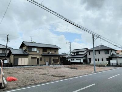 【外観】 | 浜松市浜名区宮口 新築一戸建て 2号棟 | 現在建築中の外観画像です。ご内覧は同じメーカーの完成物件へご案内いたしますので、いつでもご相談ください！