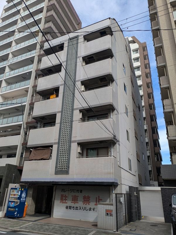 サンプラザ上汐の外観