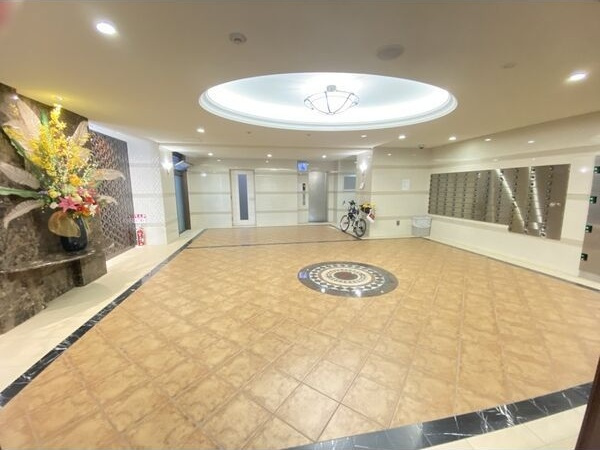 Luxe天王寺のロビー