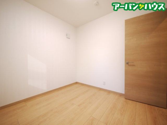 Piggy Bank 清輝橋の洋室