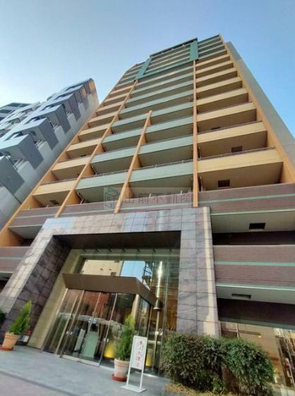 新宿区西新宿５丁目の賃貸マンションの外観