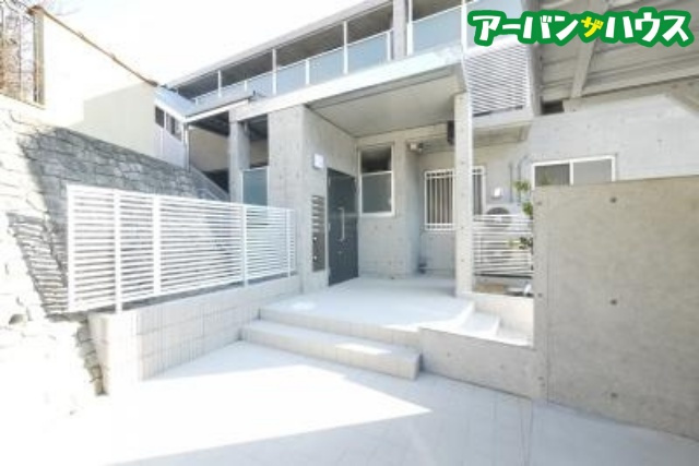 HILLTOP津島のエントランス