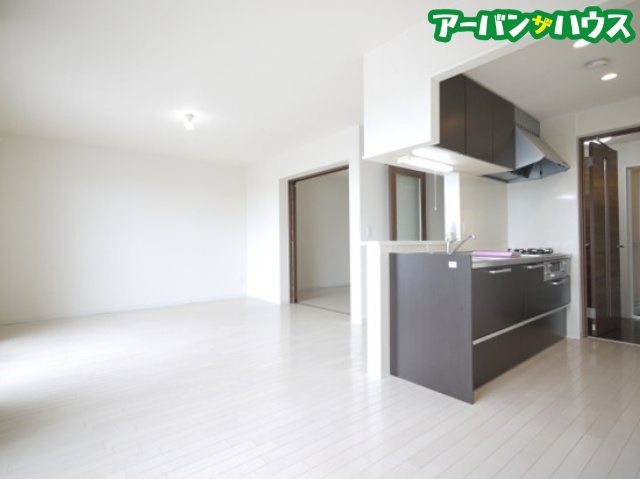 HILLTOP津島の居間・リビング