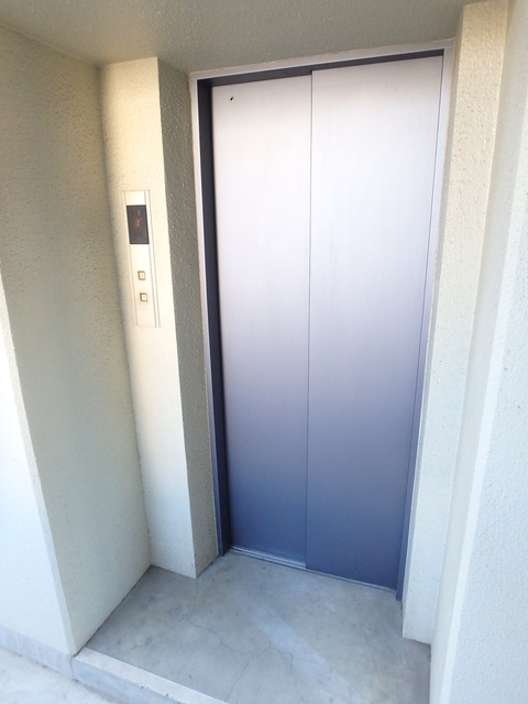 ★エレベーター・重い荷物や疲れた日でも快適に上下階移動★