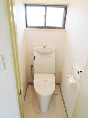 洗浄機能付便座　窓有り