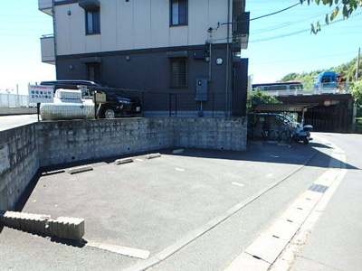 敷地内駐車場（要空き確認）