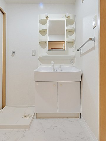 カシータス城下の独立洗面台