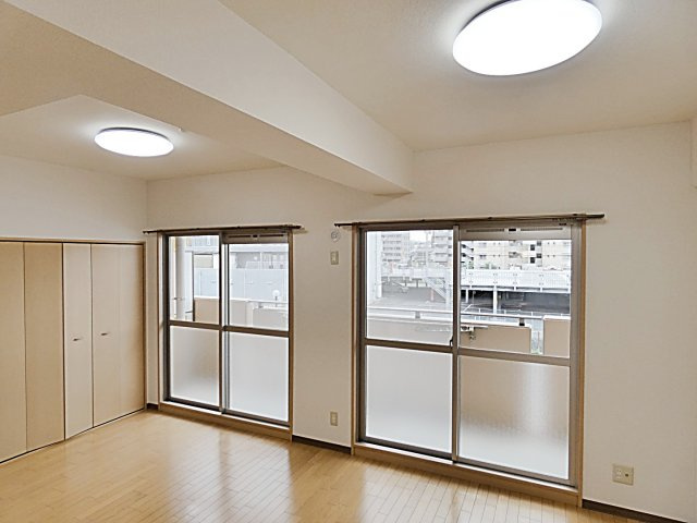 カシータス城下の設備