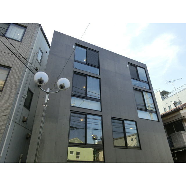 ＫＯＳＴＩＣ　ＫＡＭＡＴＡの外観