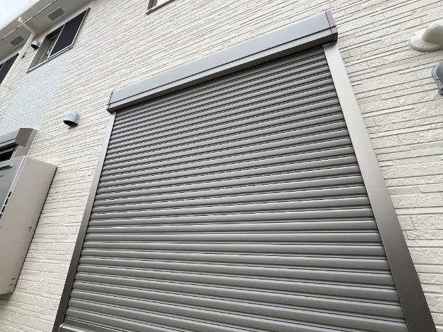 バリスタの内装|シャッター雨戸