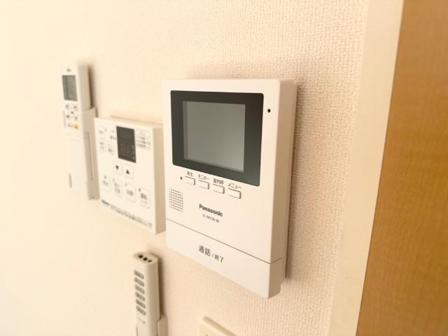 アイビスの内装|カメラ付インターホン