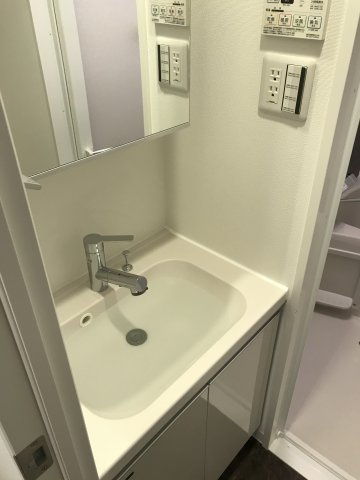 クレヴィスタ大森Ⅱの独立洗面台