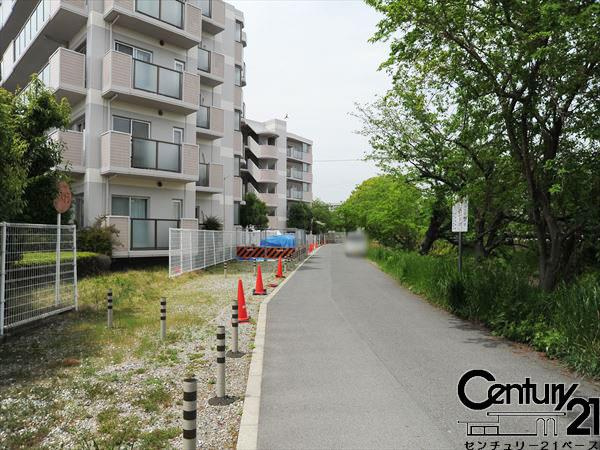 セレナ大和高田のその他|■現地撮影写真■自然を身近に感じられる緑豊かな周辺環境！