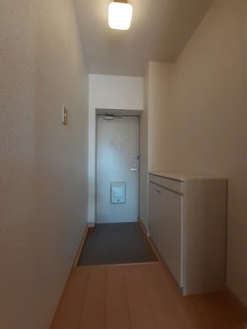 しいの木ハウスの玄関