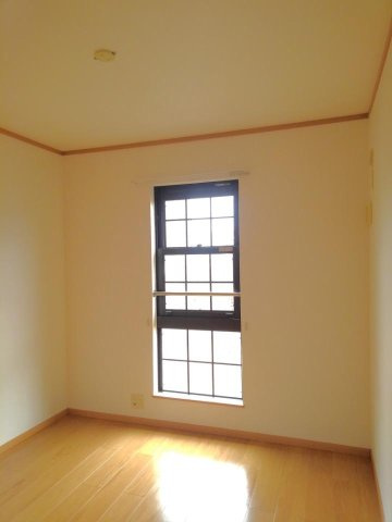 ラシーヌⅢ四番館のその他