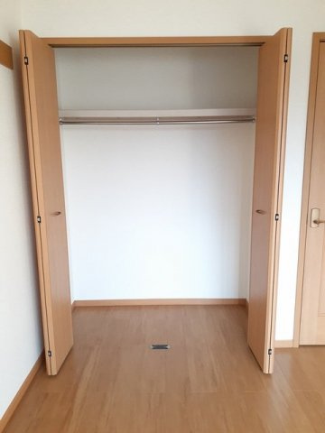 ラシーヌⅢ弐番館の収納