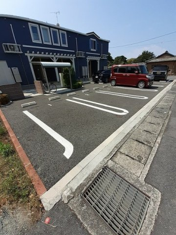 まりばさみⅢの駐車場