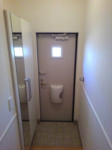 ネクシア安居野Ａの玄関