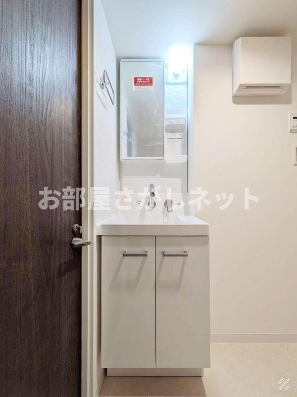 アザレア板橋【おとり物件なし】の独立洗面台