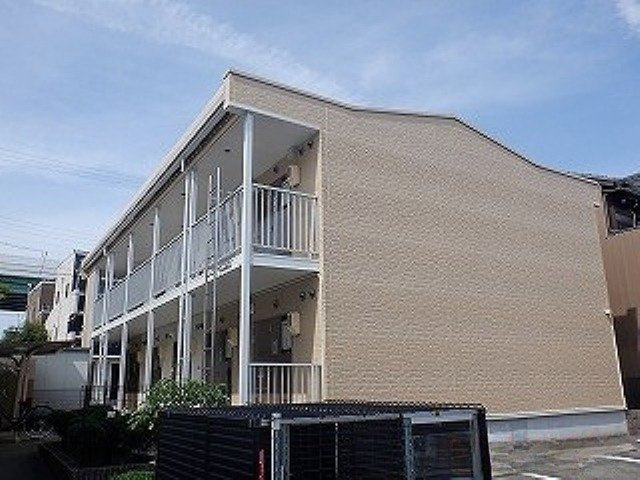 レオパレス万場ガーデンＭＫの外観|2022年6月に外壁塗装致しました。