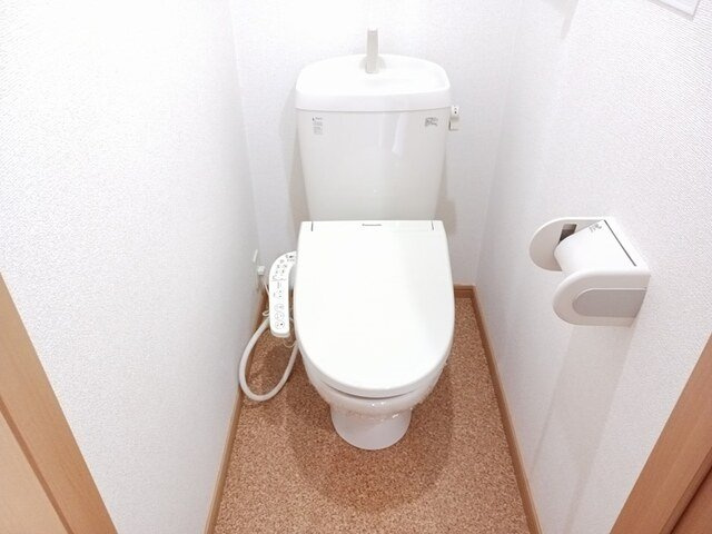レジデンスヒル　ヌマタ　Ⅲのトイレ|トイレもきれいです