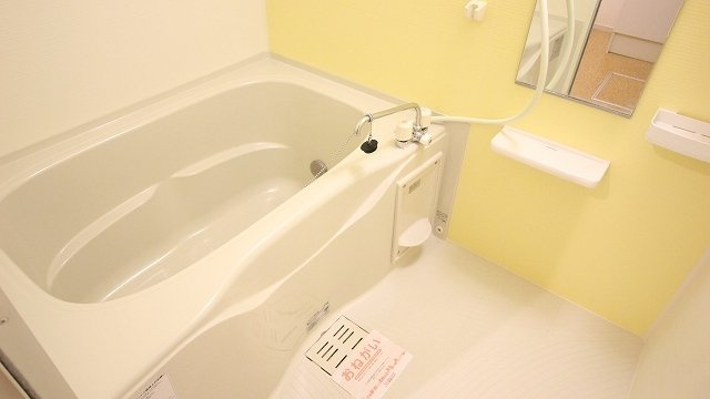 グランドノーブル松山　Ａの浴室