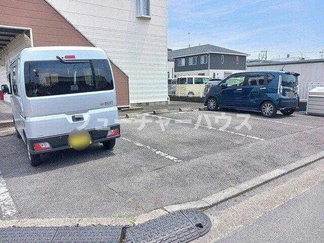 カーム山本Ⅰの駐車場