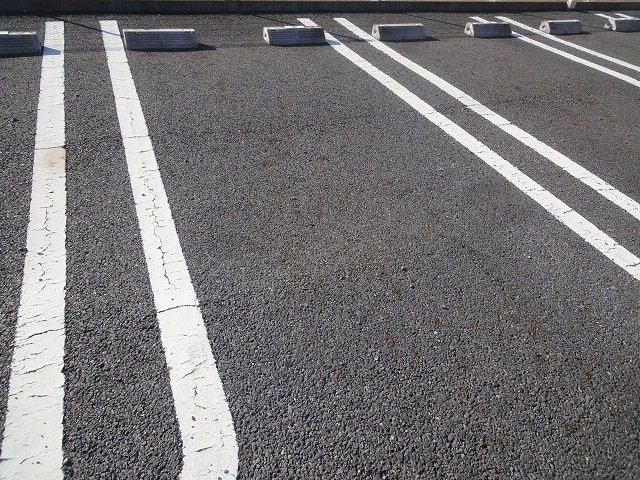 ルミナスＡの駐車場