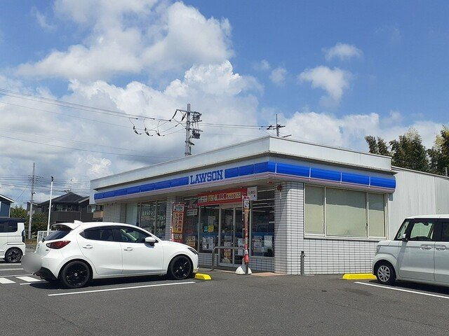 ロイヤルグリーンハイツの周辺|ローソン　見川町丹下店まで400m