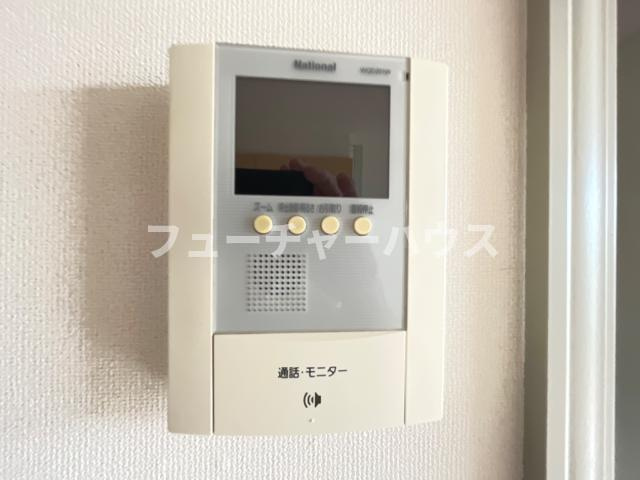 ロイヤルヒルズＡ棟のセキュリティ|カメラ付インターホン