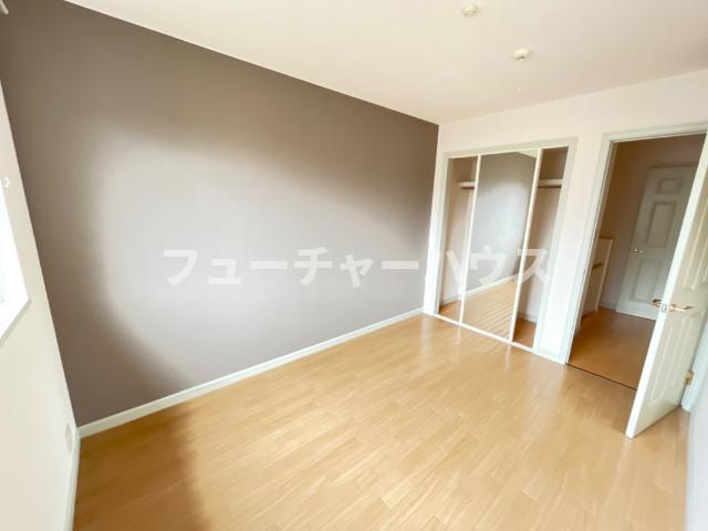ロイヤルヒルズＡ棟の内装|洋室