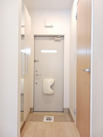フレッシ　メゾンの玄関