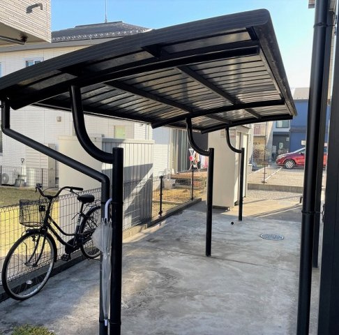 レオパレス南流山のその他|屋根付き駐輪場完備