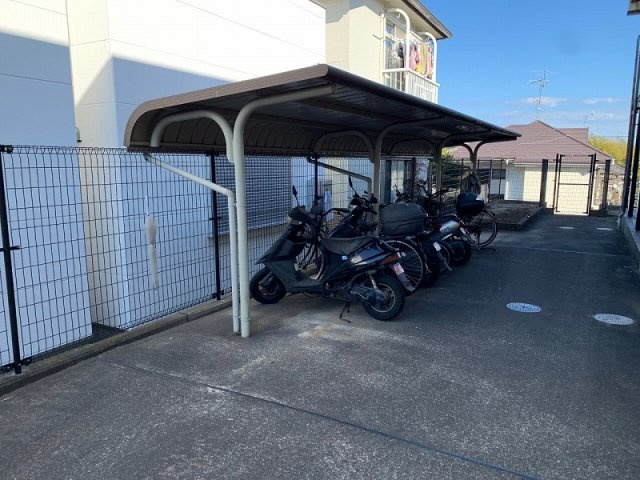 レオパレス新吉田シティーハウスのその他|駐輪場　原付＆自転車のみ駐輪可能