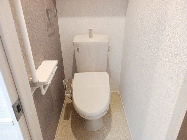 ヒカルサ三郷中央のトイレ