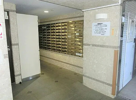 グローリア初穂椎名町のロビー