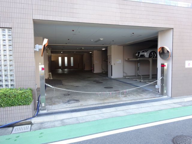 【エントランス】 | サーパス博多駅前